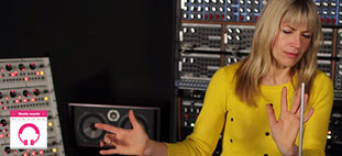 Theremini-Dorit-Chrysler-mini